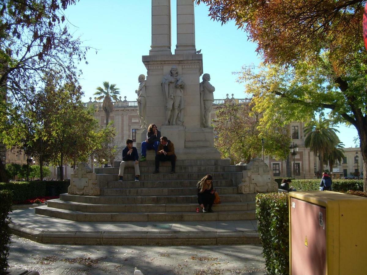 Toreros De Sevilla 5 Pax Exterior foto