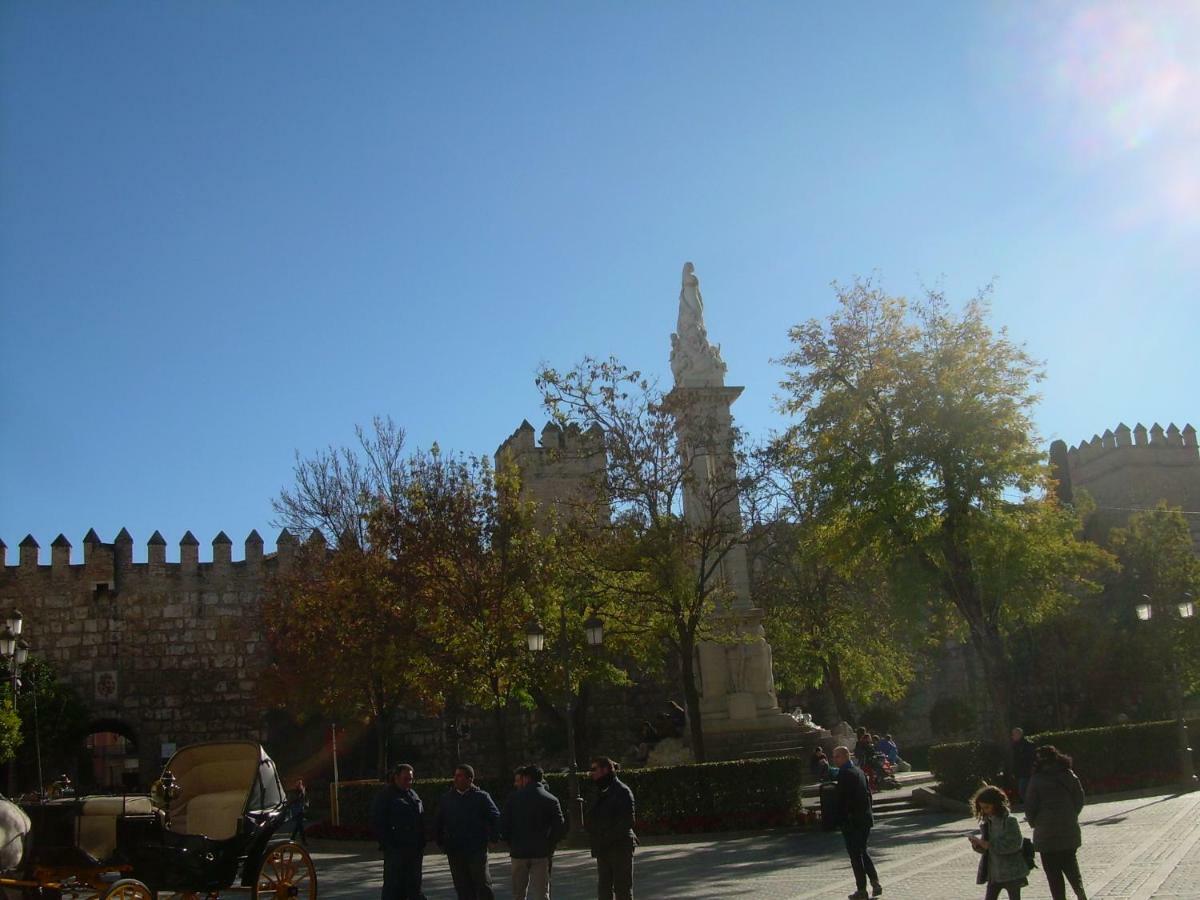 Toreros De Sevilla 5 Pax Exterior foto